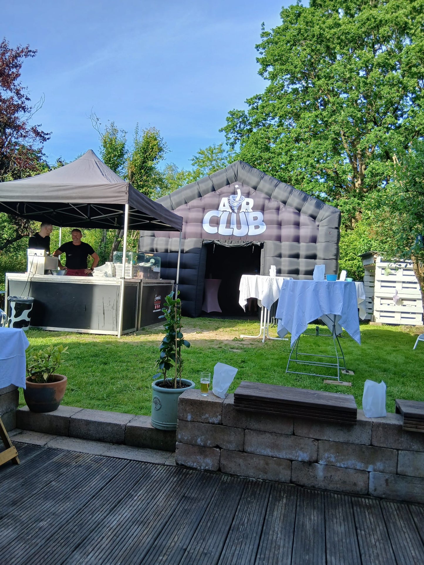 AIRCLUB - Aufblasbarer Club - 5x5m
